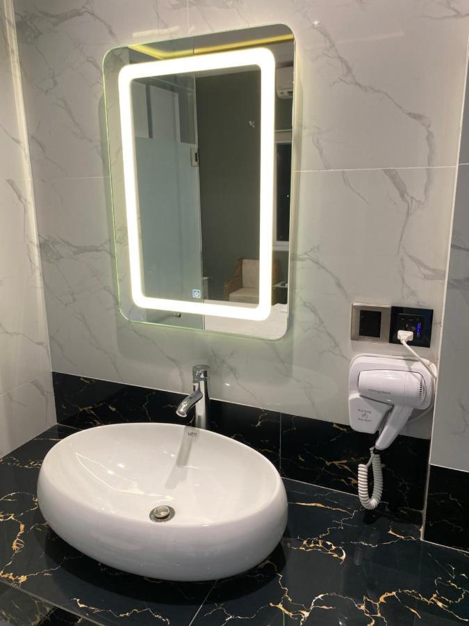 Phuoc Hung 1 Hotel Vĩnh Long エクステリア 写真